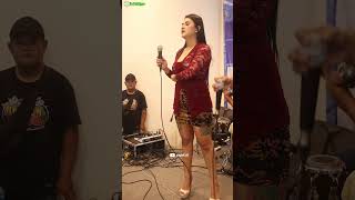 Uci Farantika KALAH / ERLANGGA Production