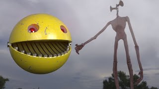 Pacman Faced with Siren Head when Escaping from Crazy Maze