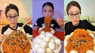 ASMR Mukbang | Spicy Noodles with Soft Eggs (Eating Sounds) 매운 라면 먹방 screenshot 5