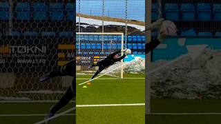 Expert Goalkeeper Tip for Top-Corner Saves