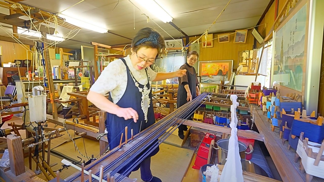 400 лет японскому искусству Санада-химо｜Сёстры, хранящие последнее ткачество вручную