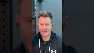 A STRENGTH COACH’S ROLE IN INJURY REHAB #humanperformance #podcast #sportscoach
Tim Stevenson, co-founder of the @schoolofcalisthenics and now the head of @dynamicshoulders, joins @carlpaoli on the podcast to discuss everything performance when it comes to our shoulders, how he is running his business, how his family life influences the way he sees the world and makes decisions for himself and the people he serves. A STRENGTH COACH’S ROLE IN INJURY REHAB #humanperformance #podcast #sportscoach