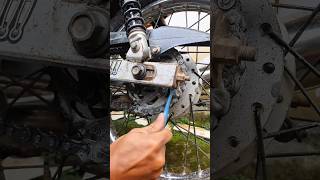 Cara membersihkan kerak di Rante motor .. #tipsandtricks #experiment #tipspraktis