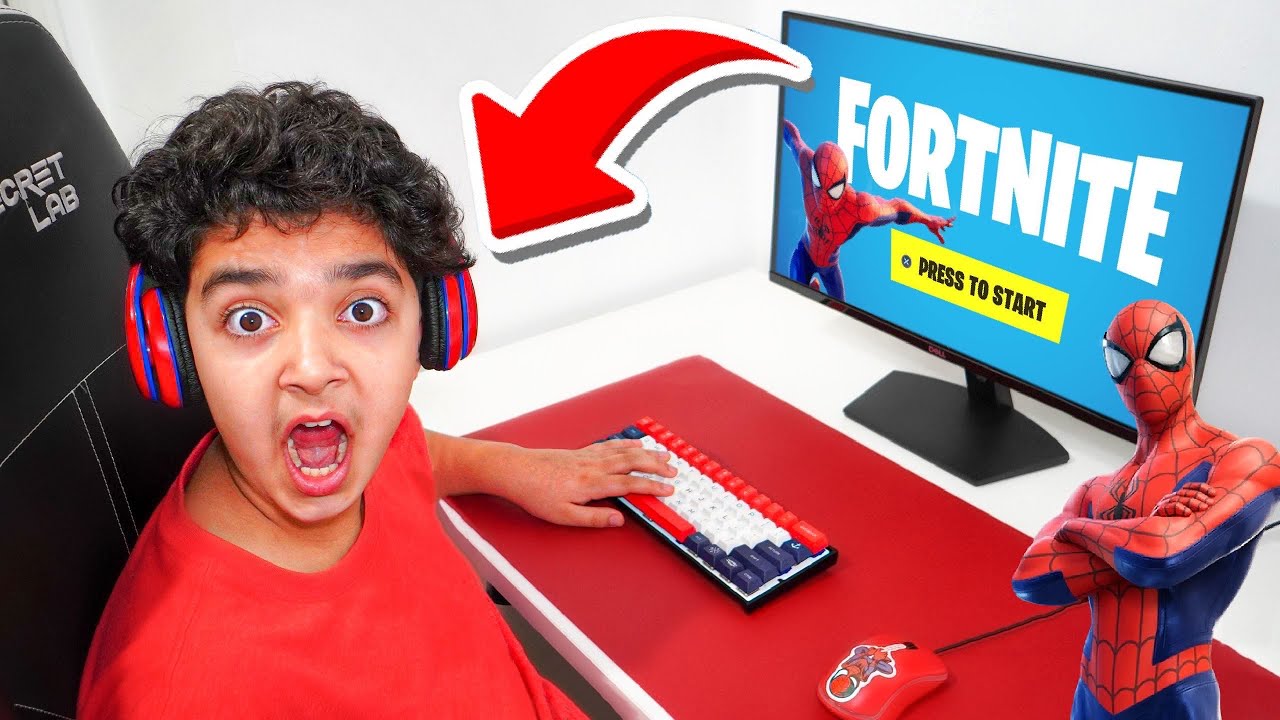 Kid Plays Fortnite With SPIDERMAN GAMING SETUP...