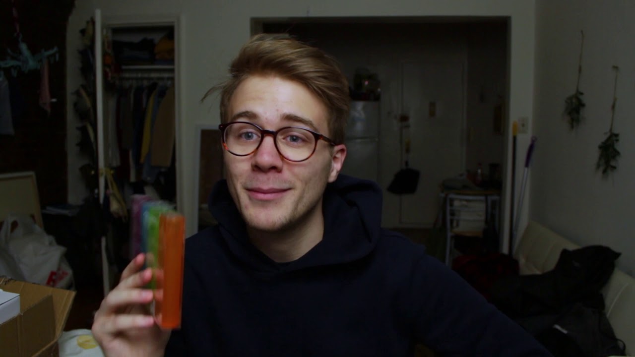 RE-ORGANIZING MY CANNABIS COLLECTION | Smoke Diaries 014