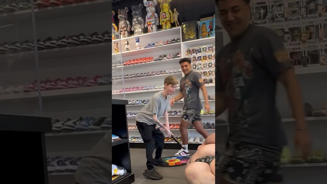 Long Neck And Gucci Berry Are Wild 😅 