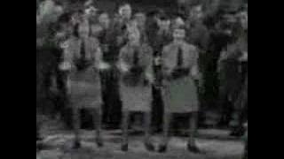 Andrews Sisters sing Candyman