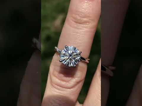 Two-tone Twisted Moissanite Solitaire Ring ring video