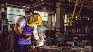 Юлька и сварщик. История о приеме на работу с суперфиналом. Юлька и сварщик. История о приеме на работу с суперфиналом.