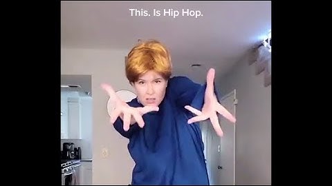White woman teaches us Hip hop