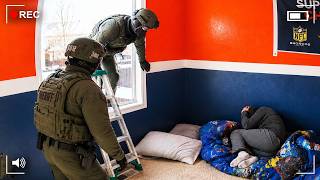 Download lagu SWAT Save Family Trapped Inside Dad's House Of Horrors