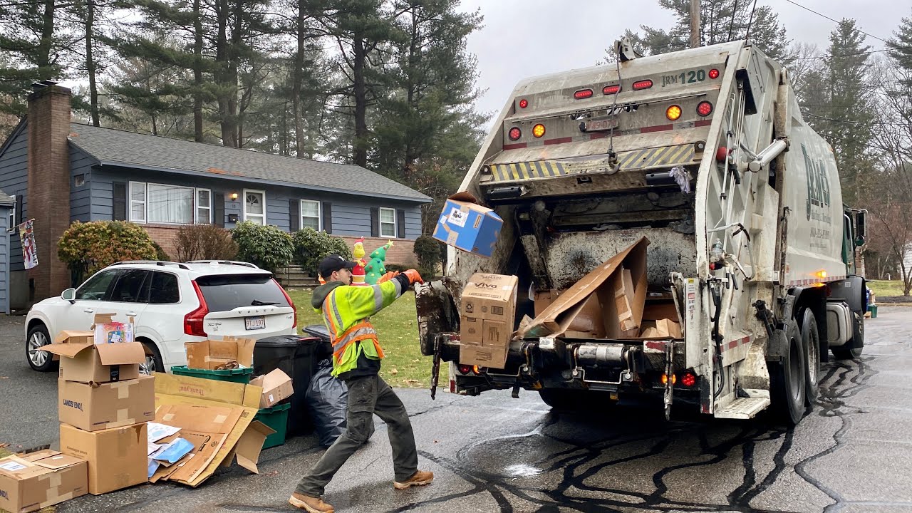 JRM Garbage Truck Flying Through Heavy Post Xmas Recycling YouTube