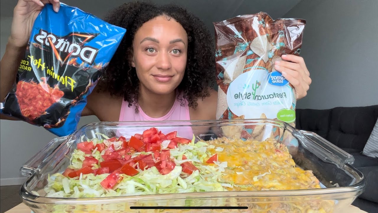 Картофель фри и соус для чизбургера!