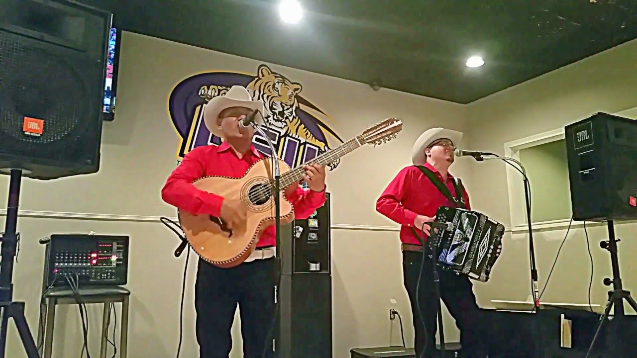 Ricardo y Genaro-Caminos de Michoacan-Fara Fara