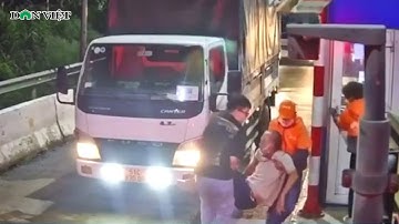 Tài xế bất ngờ đột quỵ tại trạm thu phí | Báo Dân Việt