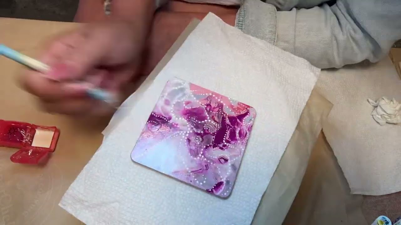 Cell activating acrylic paint pouring, combined with dotting art
