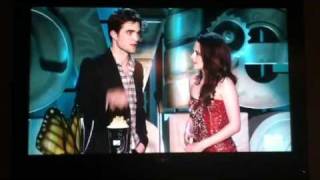 Edward and Jacob kissing