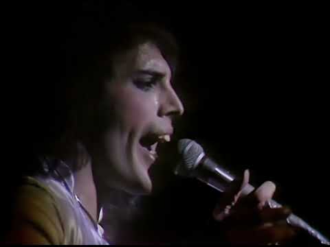 Queen - Live At The Hammersmith Odeon 1975