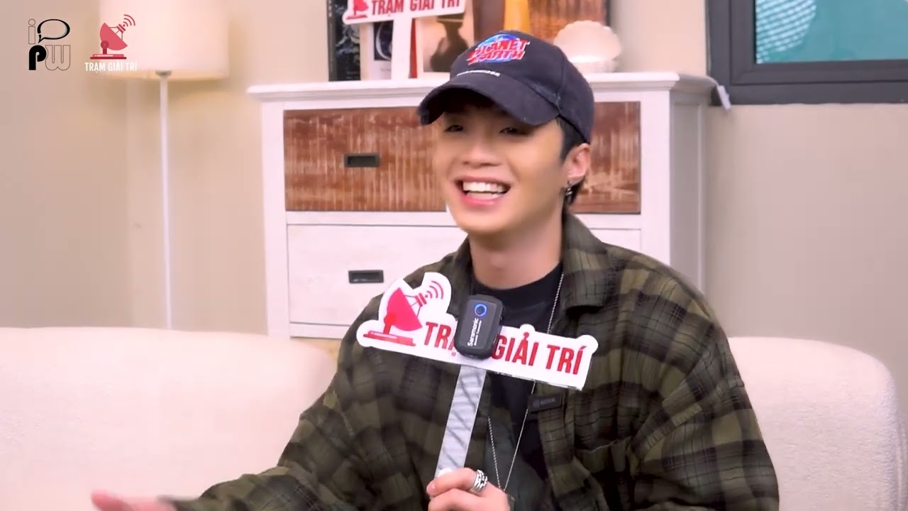 Hành trình từ lần đầu tiên được HIEUTHUHAI chở vào quán sinh tố đến một 