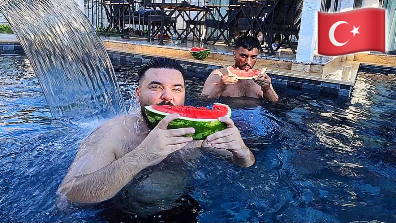 CanBroke | 4 Ausländer in einer Villa in Sakarya