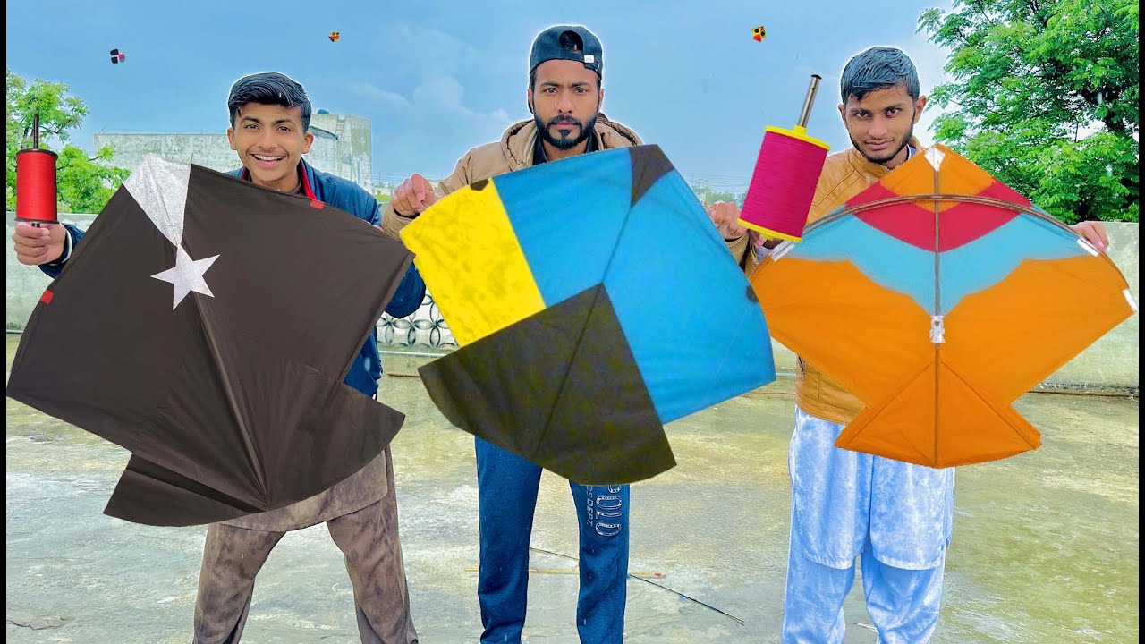 Kite Flying in Rain day Kite Flying Kite Cutting Kite Fighting