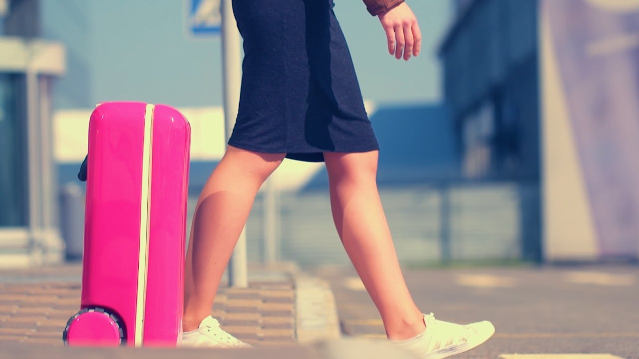 The Future of Travel: a Robot Suitcase called Travelmate ...