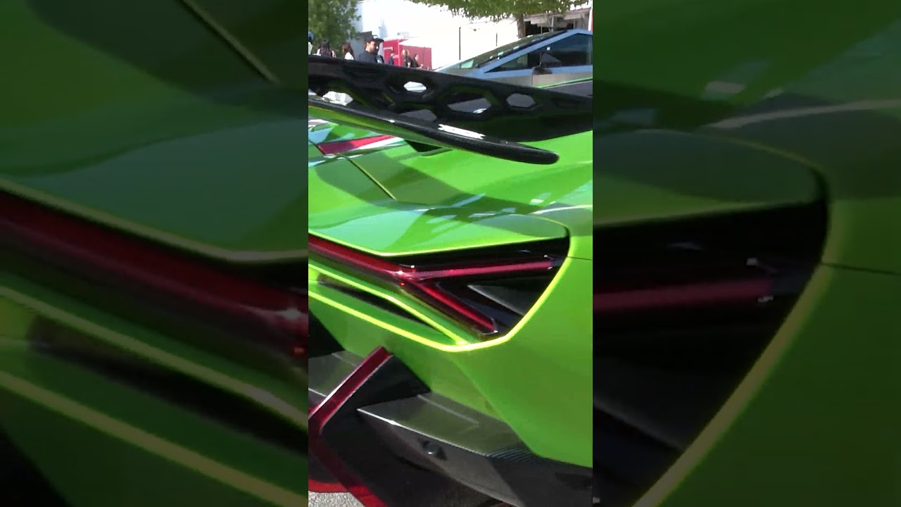 Miami Supercars – Lamborghini Revuelto vs Bugatti Chiron