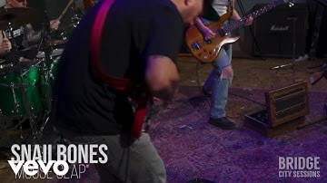 Snailbones - Mouse Clap