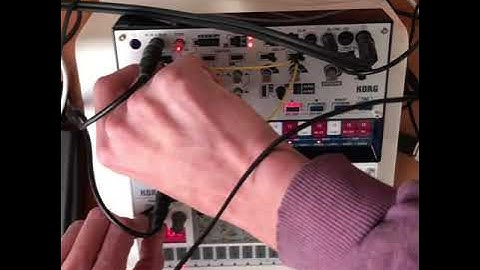 Volca modular east techno jam with volca sample