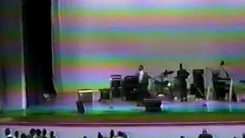 Robert Holland & Willie Nichols sharing the stage ...