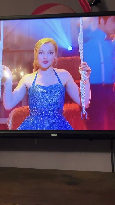 You And Me And The Beat From Liv And Maddie Liv and Maddie, you and me and the beat - YouTube