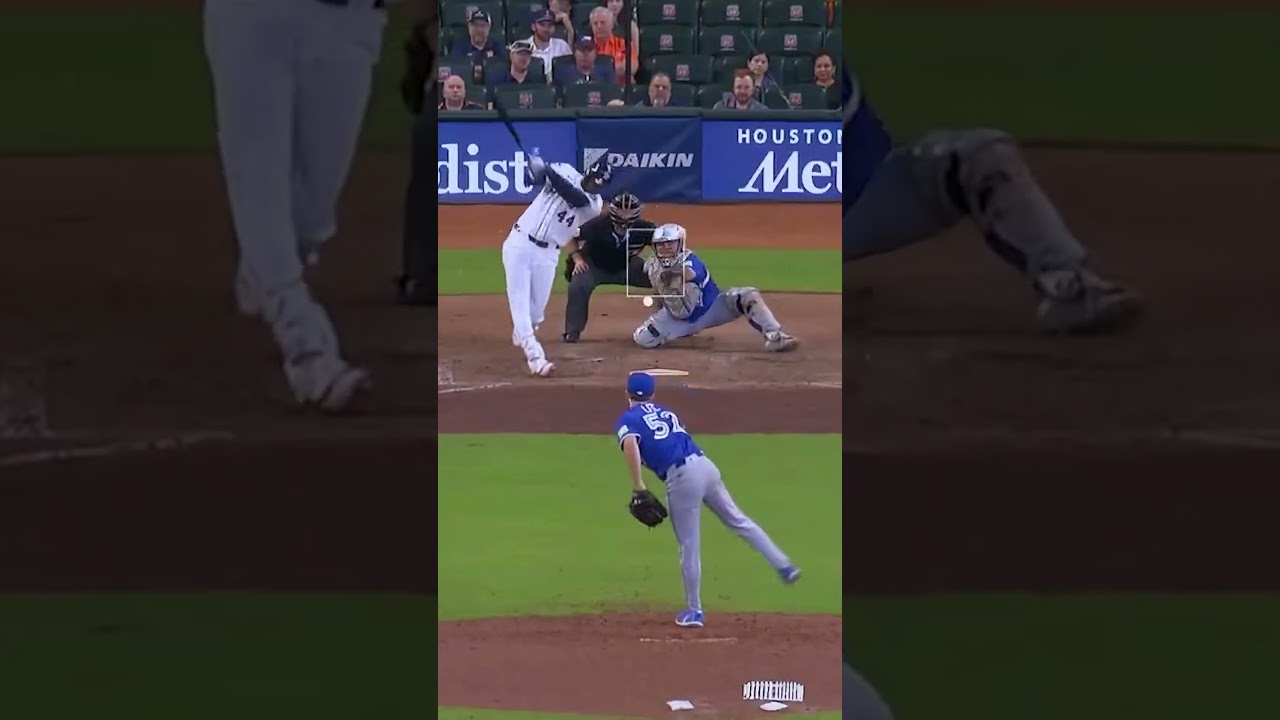 Yordan Alvarez never saw it coming 😮