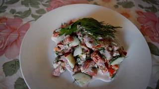 Салат с копчёной курицей. Салат с копчёной курицей.