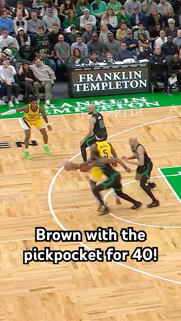 Brown with the steal and the bucket for 40!