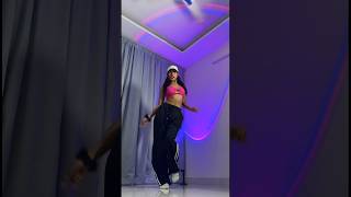 Ariana Grande - the boy is mine | Dance Cover by KRIS #arianagrande #theboyismine Resimi