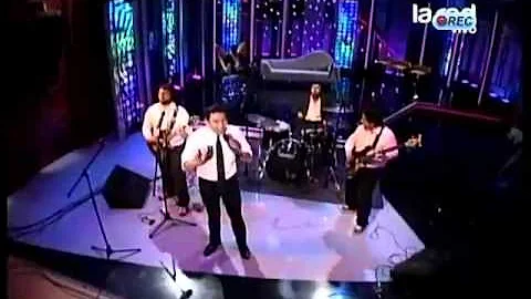 Banda de Felipe Avello "Dina Gmez" canta en Mentir...
