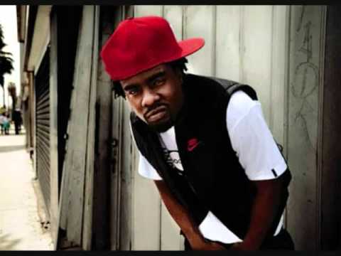 Wale ft. Roscoe Dash - Talk 2 Me