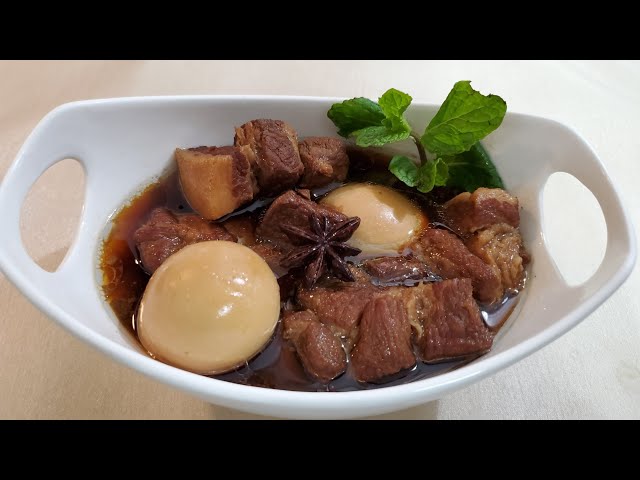 Caramelized Pork Stew | Kaw Sach Chrouk | ខសាច់ជ្រូក | Cambodian Recipe class=