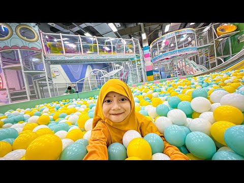 AQILA DAN PAPA BERMAIN DAN BERSENANG SENANG DI PLAYGROUND BSD