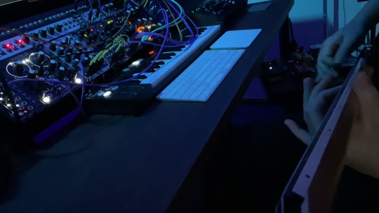 Guitar & Modular synth improv / 【モジュラーシンセとギター】 - YouTube