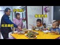 1355 二条老妈晚饭地锅炖大鱼，还没出锅告诉孙子少吃点，看他咋回答？