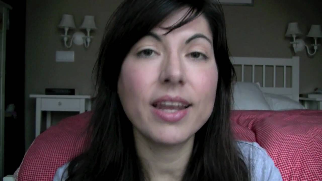 Cómo aplicar el lápiz de labios y el labial