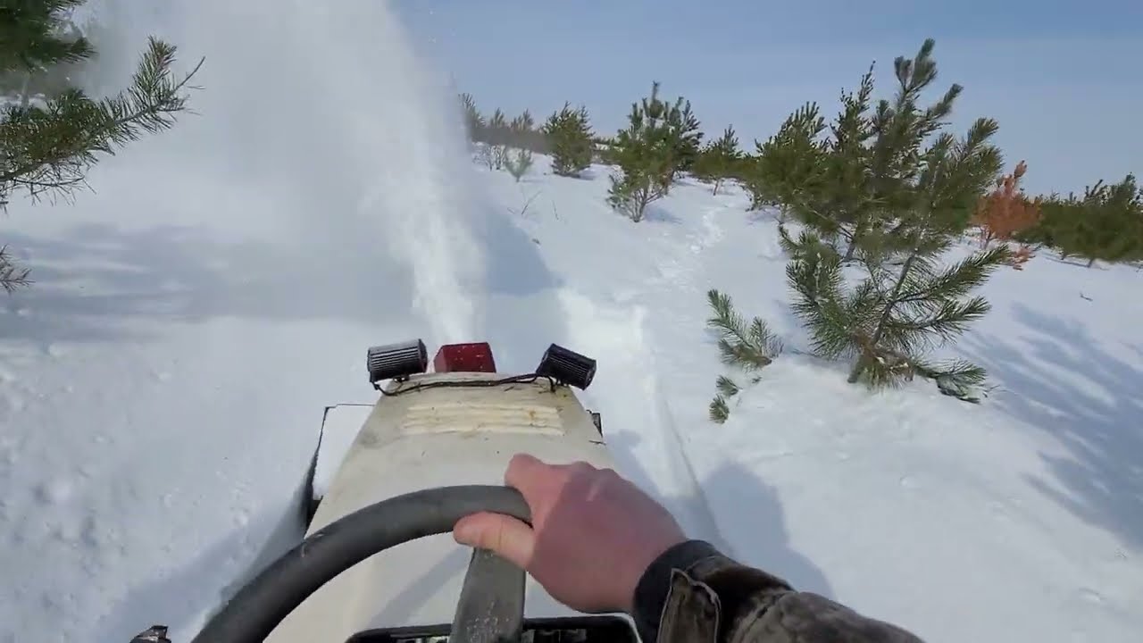 Bolens 1600H (20HP Briggs) Runs Again!!! & Quick Test In DEEP Snow!~