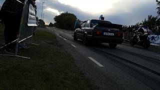 dannes bmw e30 vs motorcykel