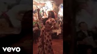 Beatriz Gonzalez - Los Laureles - Live at Mi Tierra Cafe in San Antonio chords