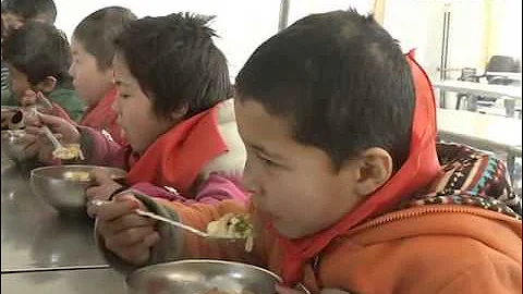 新华社》新疆南部73万农村学生将吃上营养餐 - 天天要闻