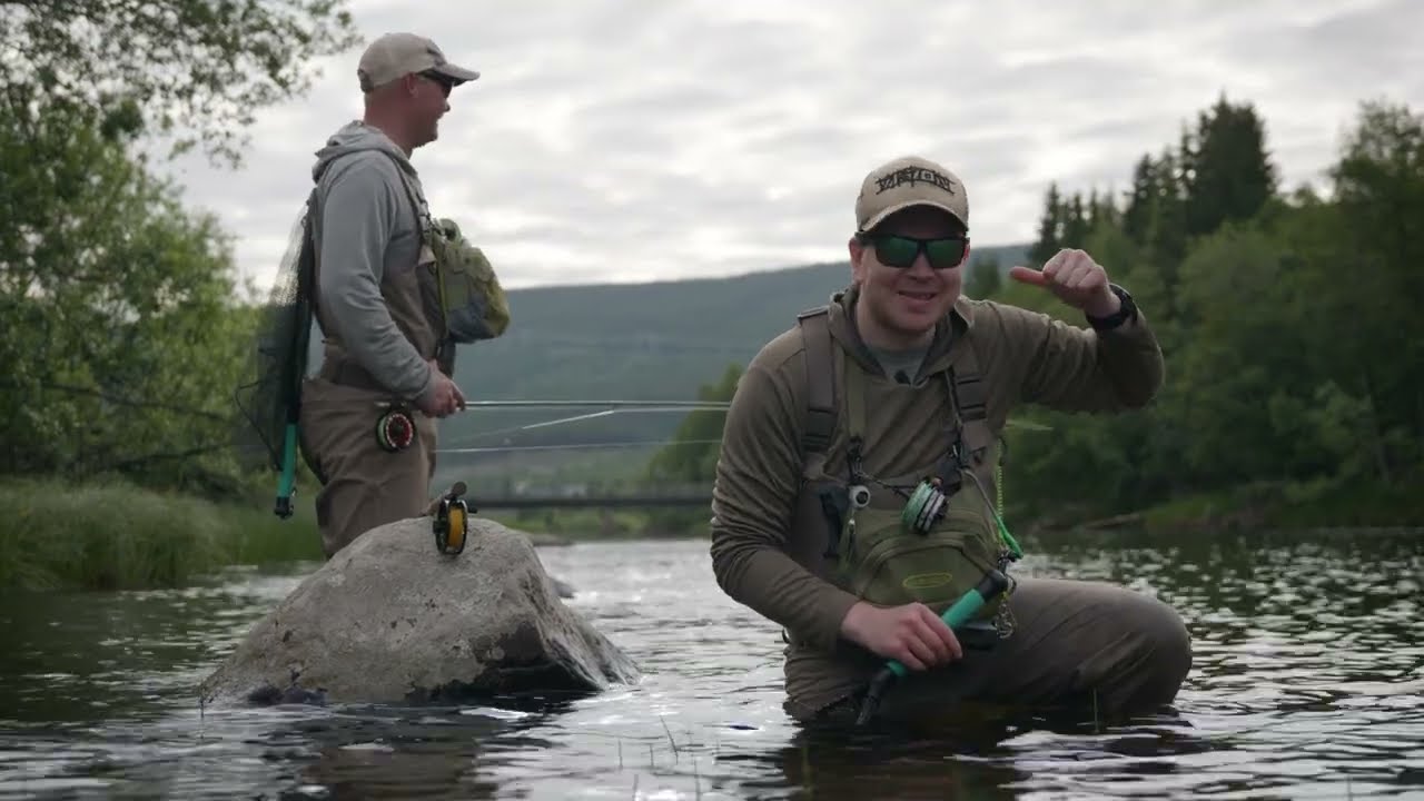 Match the Hatch Dry Fly Fishing in Mayfly Heaven  Flymaniacs with Veigno Erlend  Cato