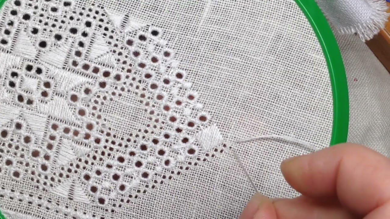 Відео під вишивку. Продовжую вишивати сорочку...