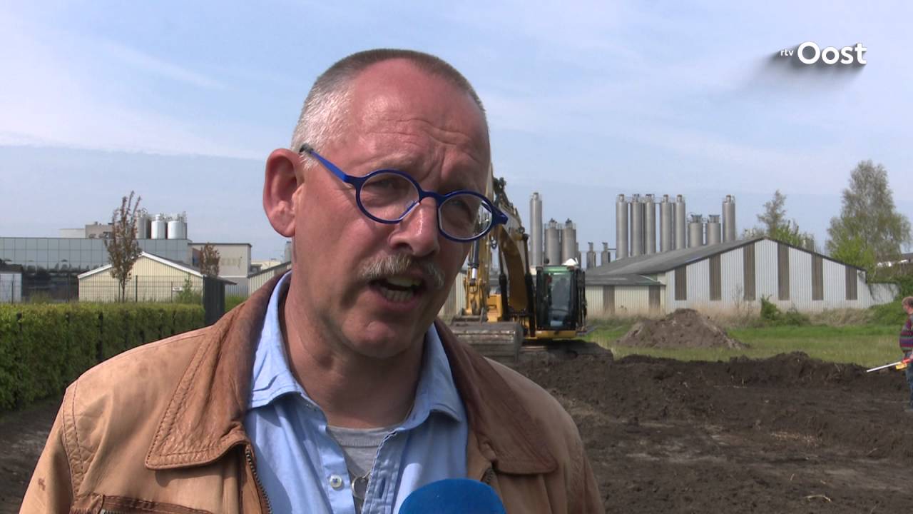 Inwoners Steenwijk toveren braakliggend terrein om in tijdelijk park