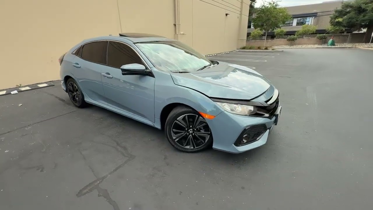 2017 Honda Civic EX-L w/Navigation Hatchback 4D
